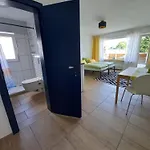Gemuetliche Koelsche Studio-wohnung 아파트